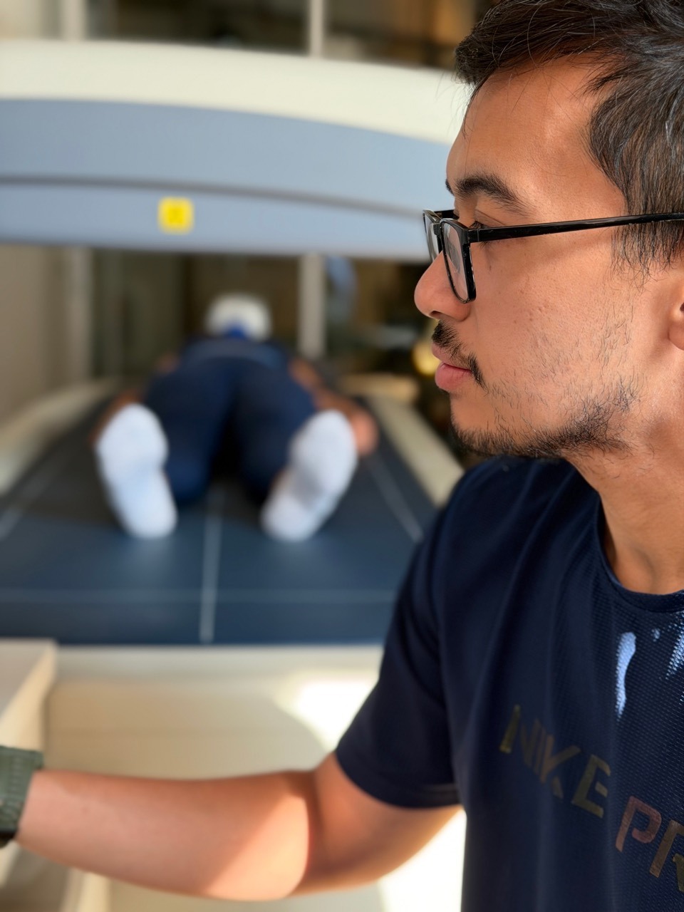 BodyStats technician monitoring a DEXA scan at the Yaletown studio