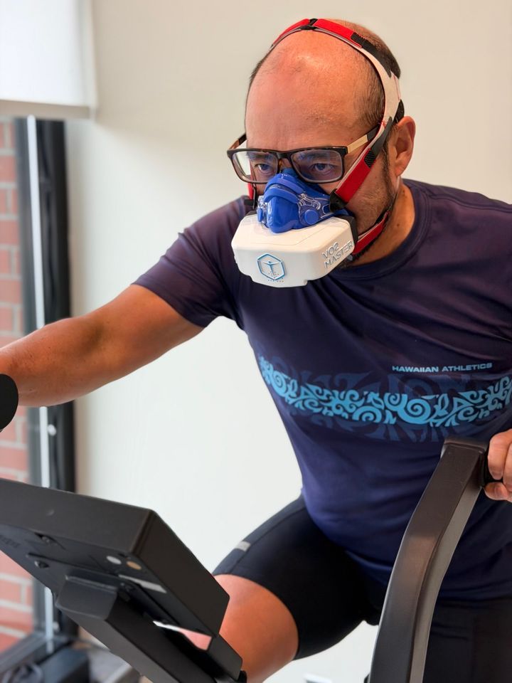 BodyStats customer completing a VO₂ Max test at the Fraser Street location